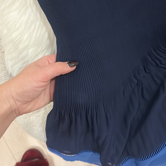 Textured dress - Picture 2 of 4